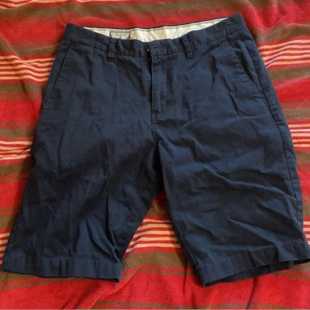 *SOLD ON EBAY* Volcom Chino Shorts Size 30